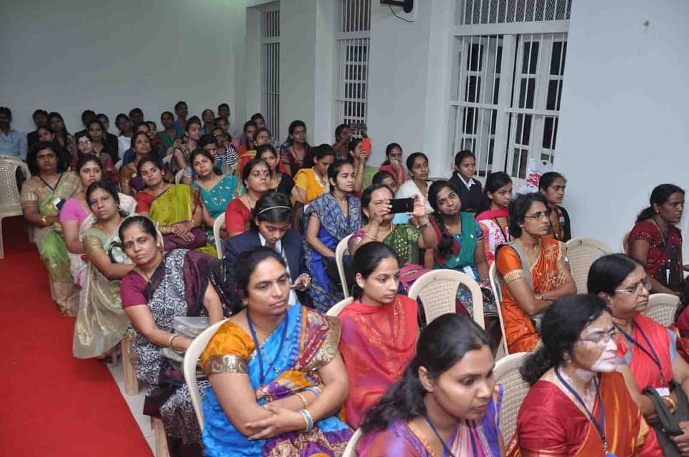 KLE Society's Raja Lakhamagouda Science Institute Belagavi Events photo 6